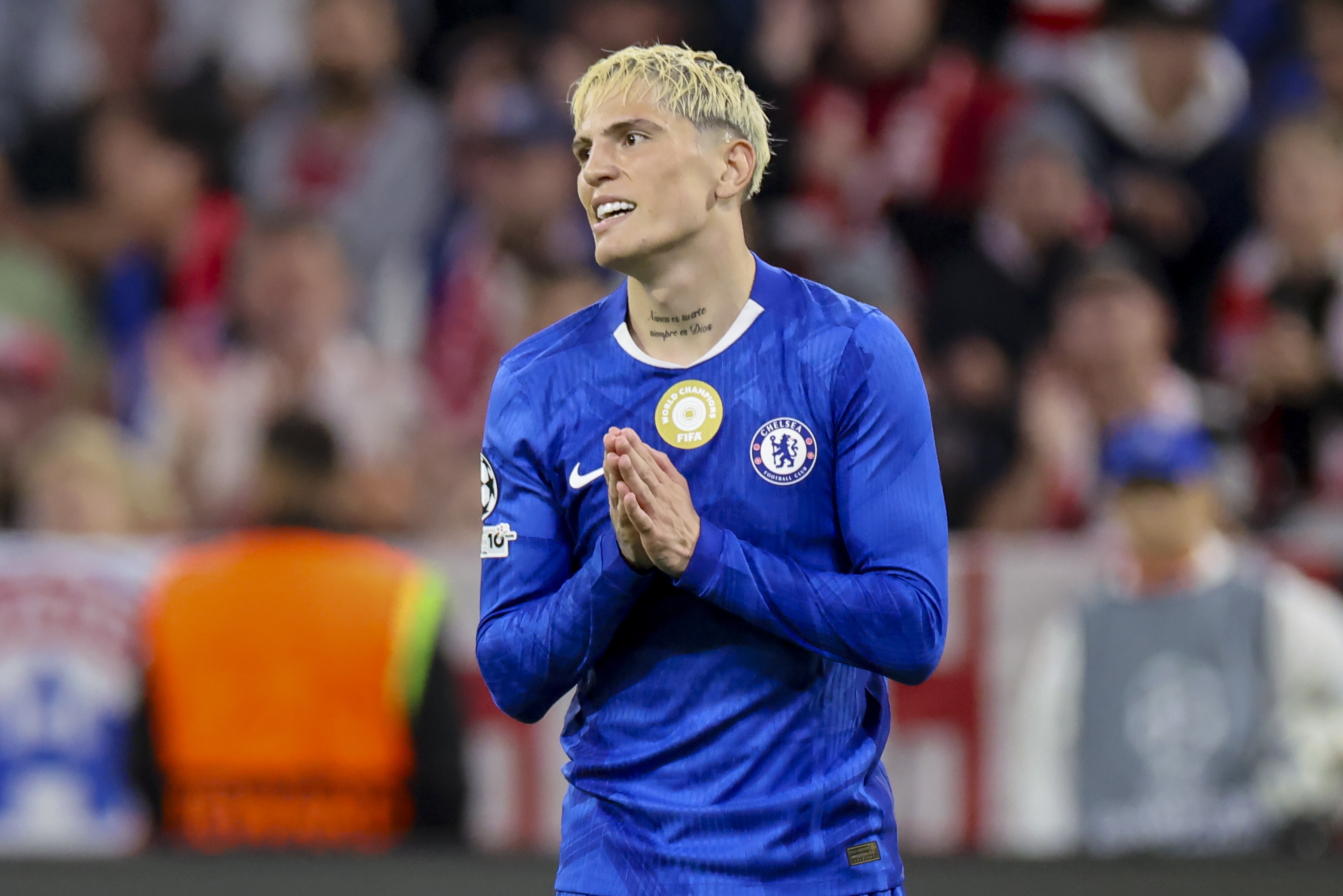 世界杯直播app官方下载安装中心-何时兑现？TA：加纳乔是否高估了自己的实力？或许足球智商有问题