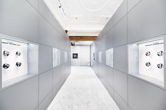 世界杯手机高清观看软件-泰格豪雅上海启幕毫秒之竞制表展，红牛RB22赛车震撼亮相|F1中国大奖赛|泰格豪雅(TAG Heuer)|展览|计时|先锋_新浪新闻