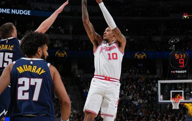 世界杯比赛在线观看地址-乌度卡乱用人，火箭队仅8人轮换，双锋线31中9，阿门没三分上限低