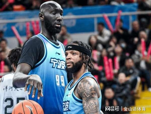 世界杯手机高清观看软件-4战3负！60岁老帅又遇大麻烦，接下来5个对手，有4个是“硬茬子”