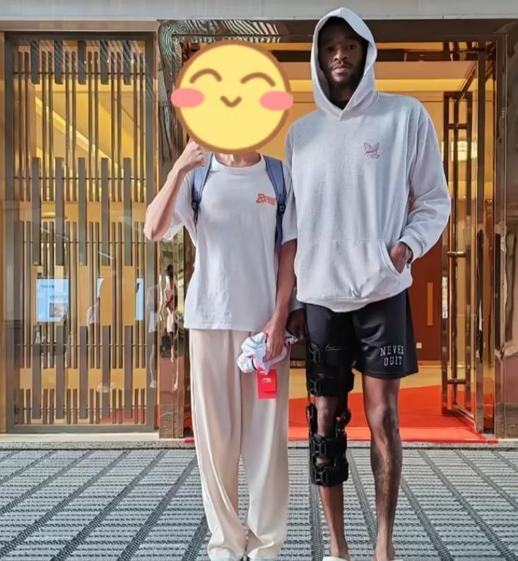 世界杯手机高清观看软件-季后赛还未开始,萨林杰已经找好下家;萨姆纳膝盖伤势严重